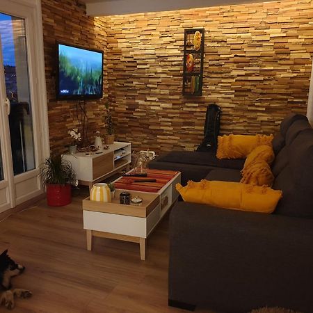Chambre Privee Dans Petite Maison Typique مونتيفييه المظهر الخارجي الصورة